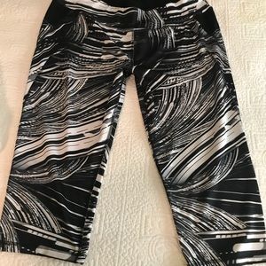 1X Tek Gear Crop Workout Pants
